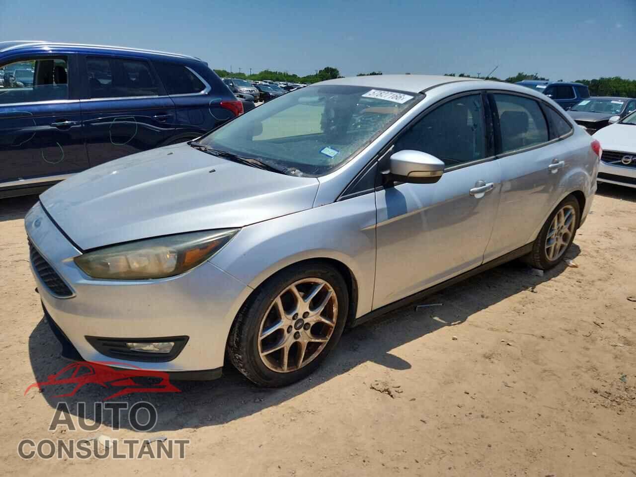 FORD FOCUS 2015 - 1FADP3F21FL240582