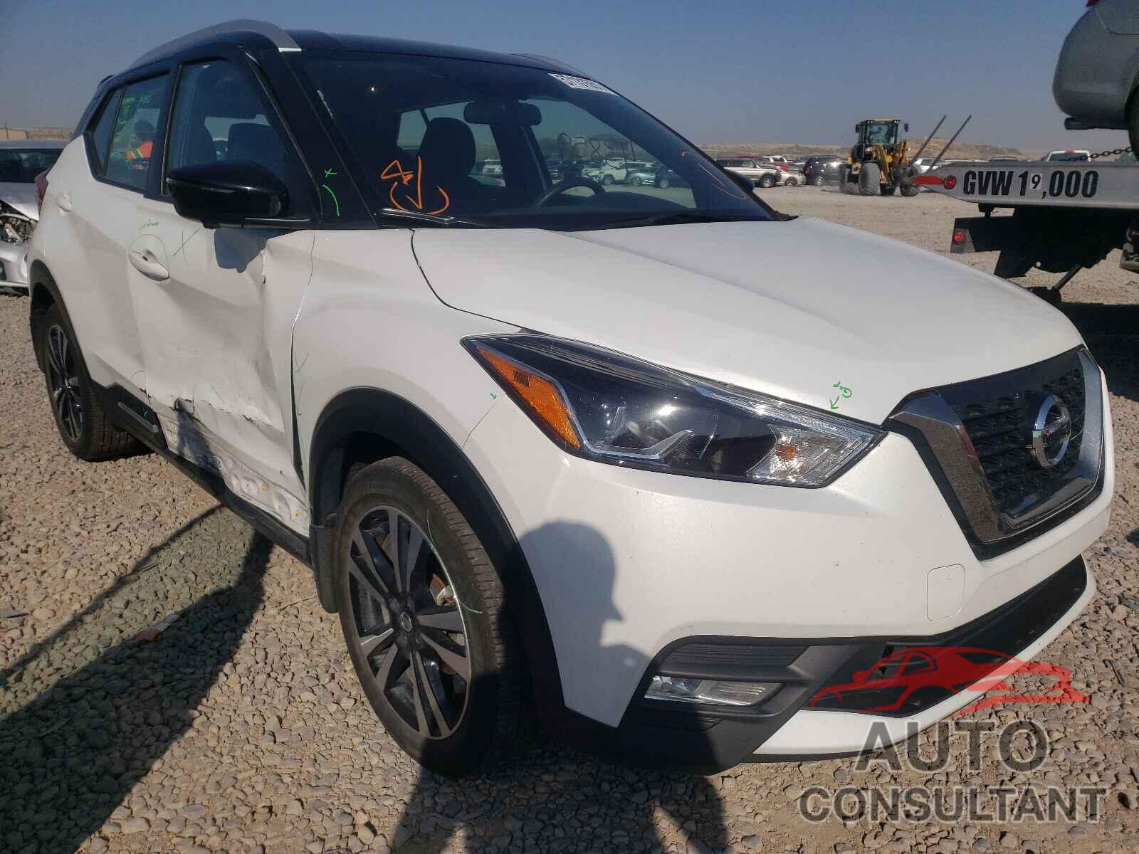 NISSAN KICKS 2018 - 3N1CP5CU4JL543704