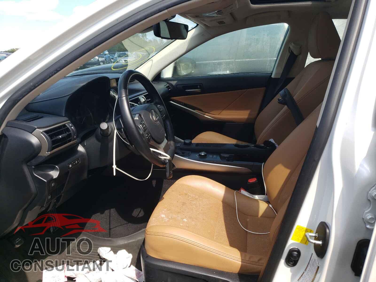 LEXUS IS 2017 - JTHCM1D25H5017019