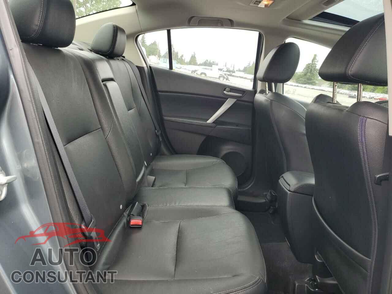 MAZDA 3 2012 - JM1BL1W82C1674166