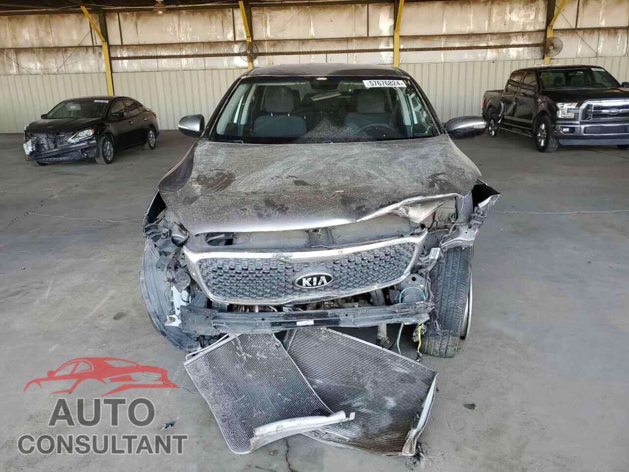 KIA SORENTO 2017 - 5XYPG4A31HG293374