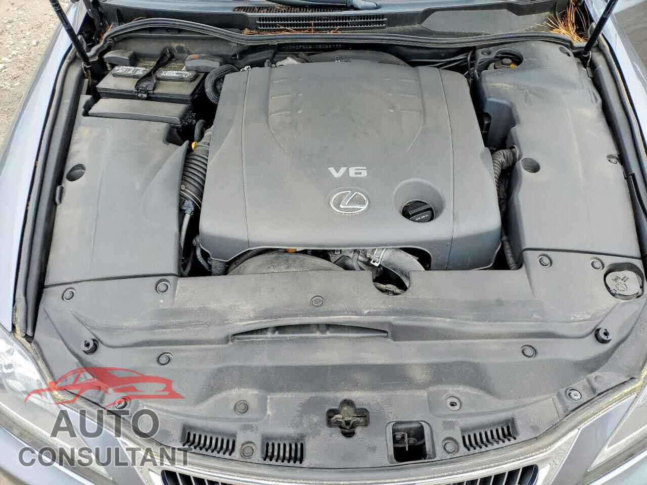 LEXUS IS 2012 - JTHCF5C21C5059733