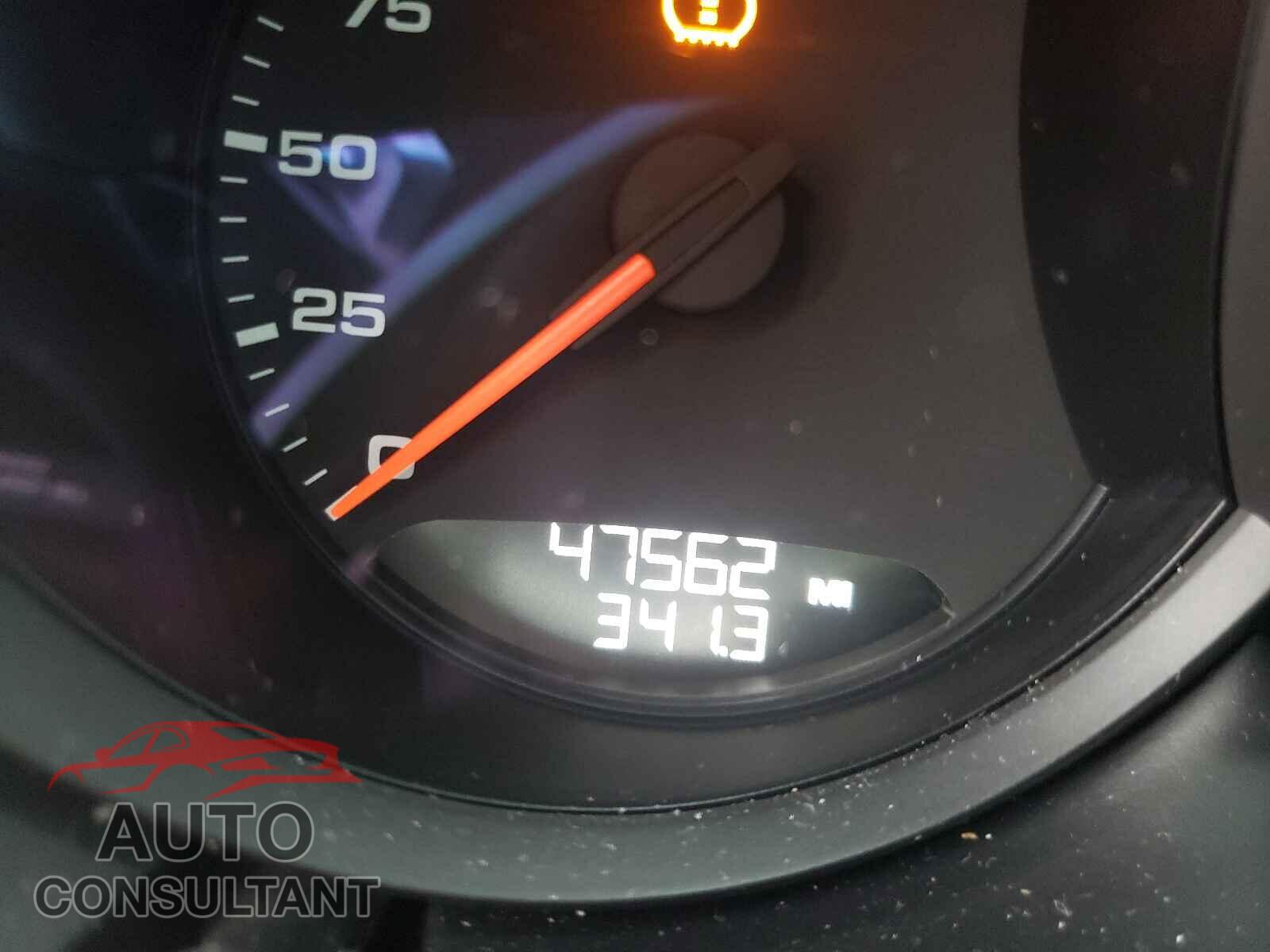 PORSCHE MACAN 2017 - WP1AG2A55HLB50068