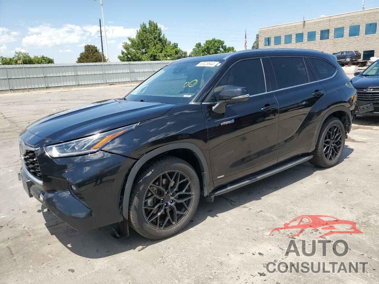 TOYOTA HIGHLANDER 2021 - 5TDEBRCHXMS029143