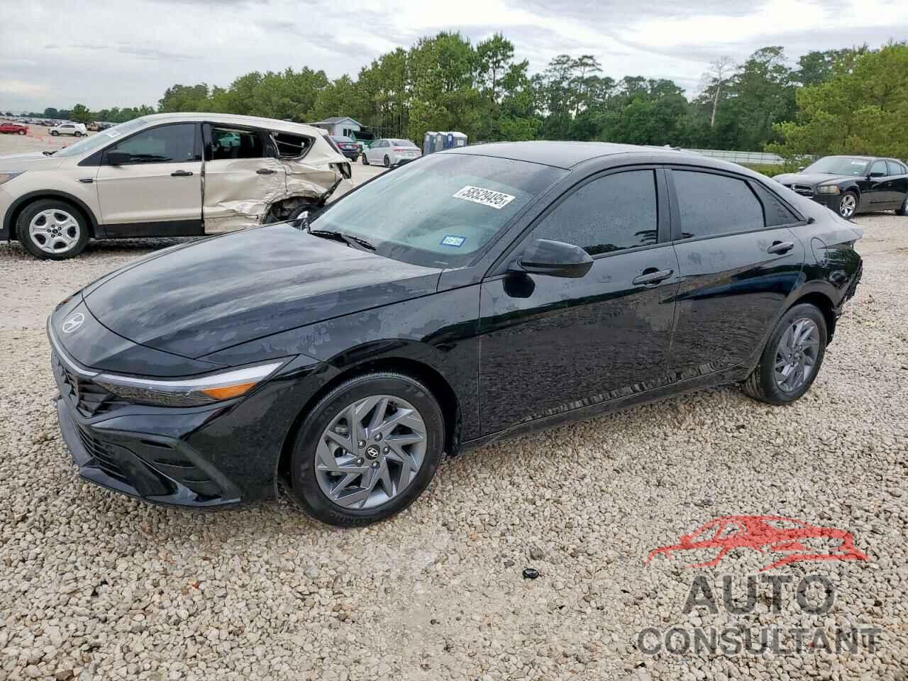 HYUNDAI ELANTRA 2024 - KMHLM4DG2RU776230