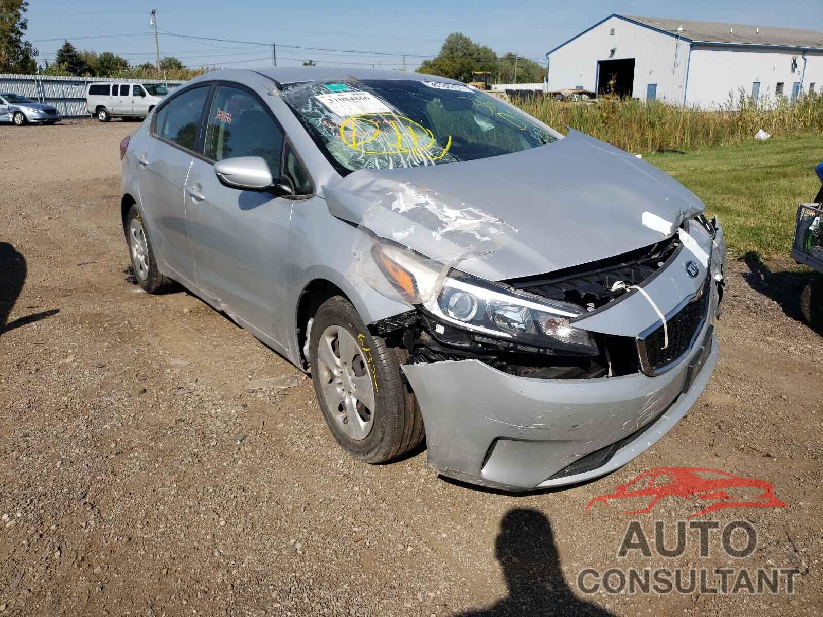 KIA FORTE 2018 - 3KPFL4A79JE233520