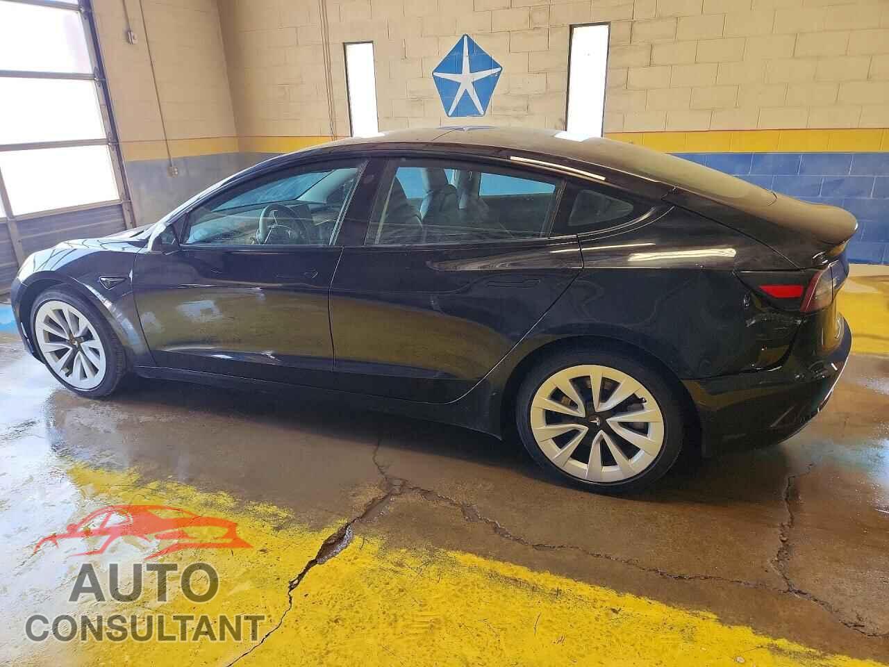 TESLA MODEL 3 2023 - 5YJ3E1EA7PF437527