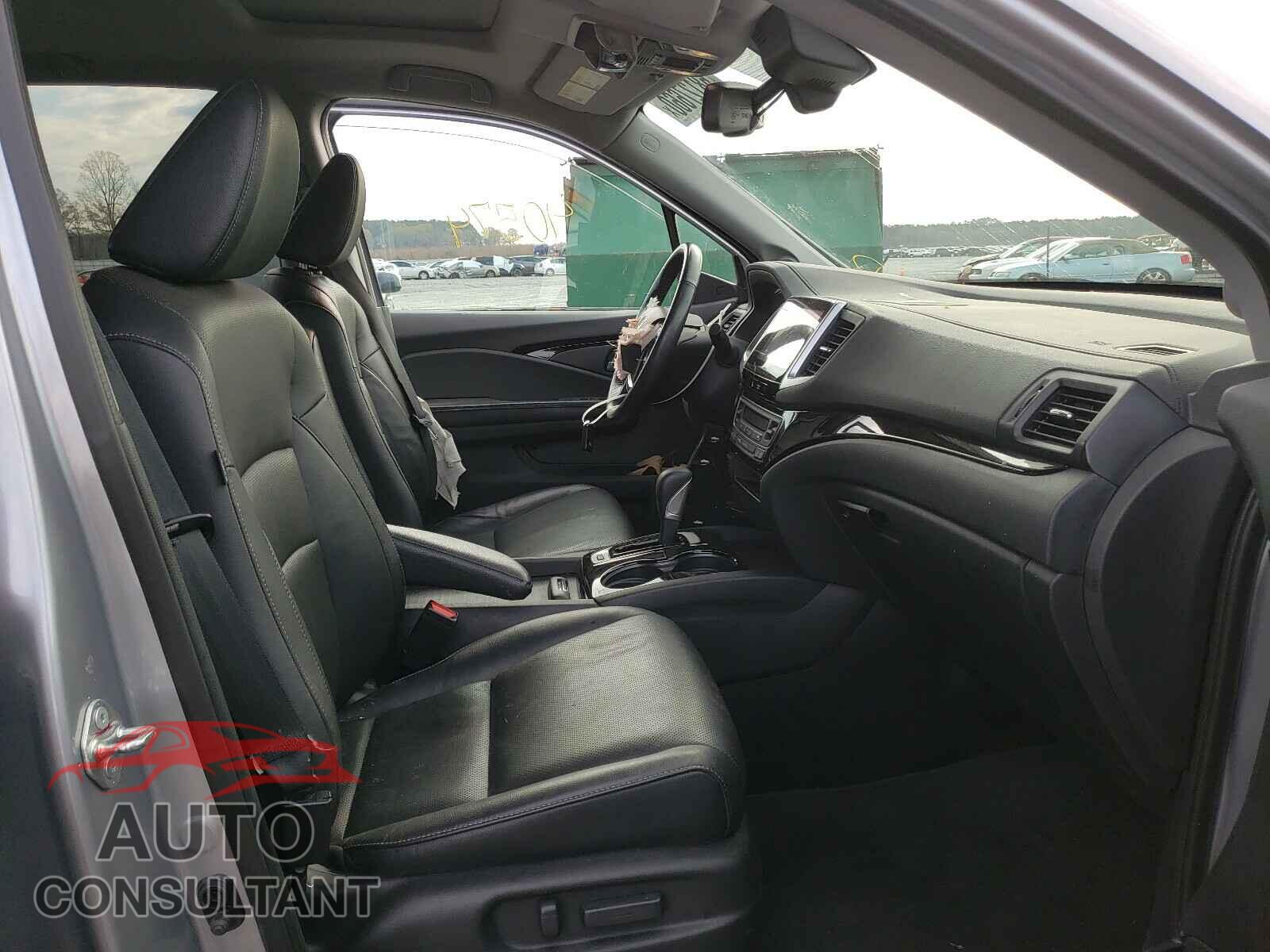 HONDA RIDGELINE 2018 - 5FPYK3F76JB006379