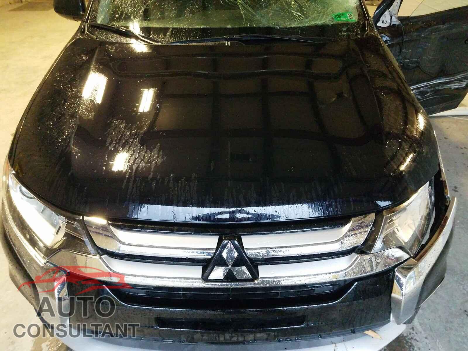 MITSUBISHI OUTLANDER 2017 - JA4AZ2A33HZ065201