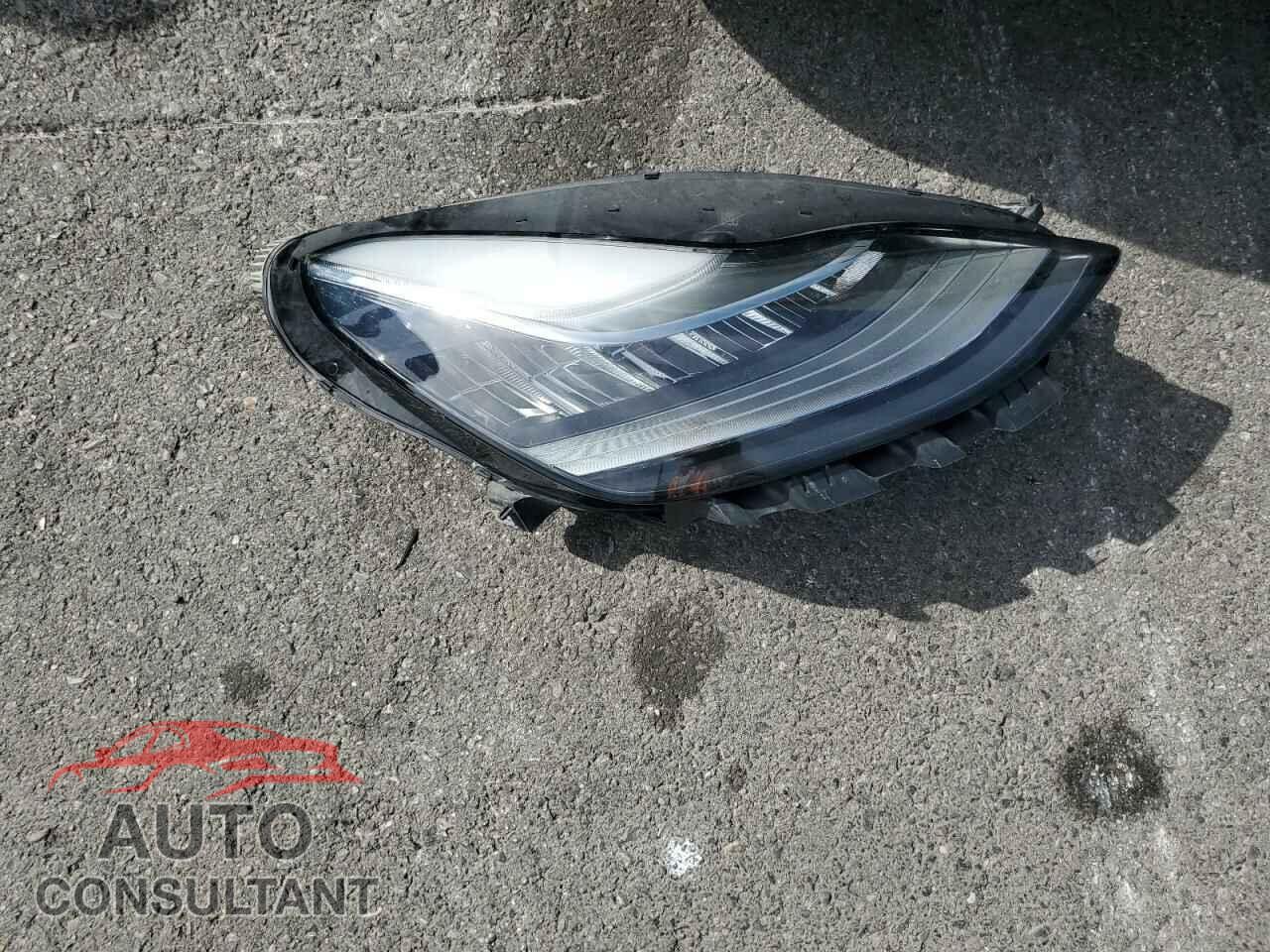 TESLA MODEL 3 2018 - 5YJ3E1EA0JF019673