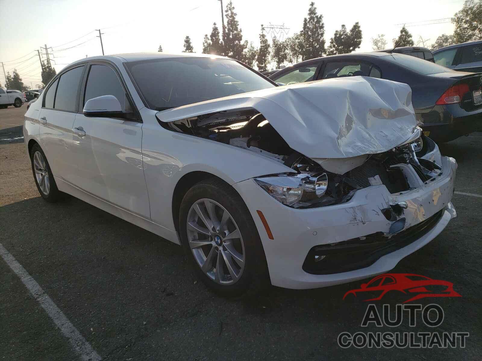 BMW 3 SERIES 2017 - WBA8E5G33HNU43823