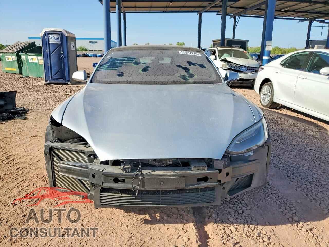 TESLA MODEL S 2018 - 5YJSA1E26JF257690