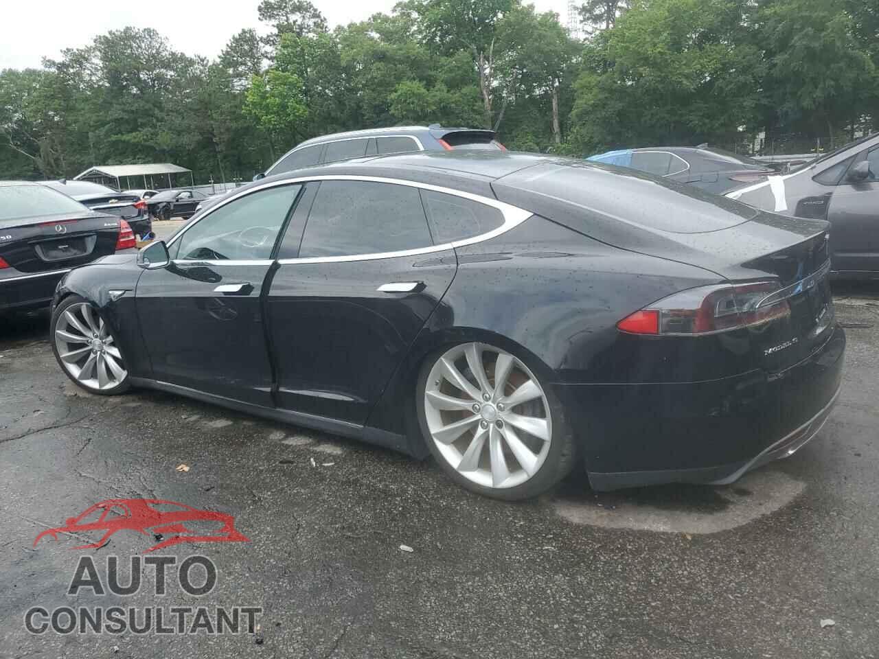 TESLA MODEL S 2013 - 5YJSA1DN0DFP13991