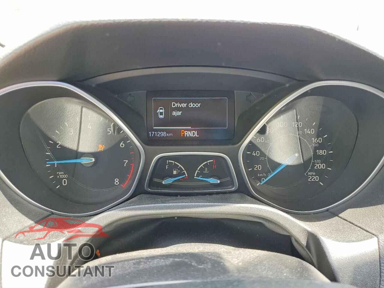 FORD FOCUS 2015 - 1FADP3F22FL278919