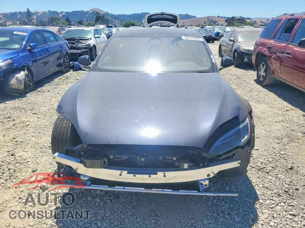 TESLA MODEL S 2023 - 5YJSA1E5XPF530116