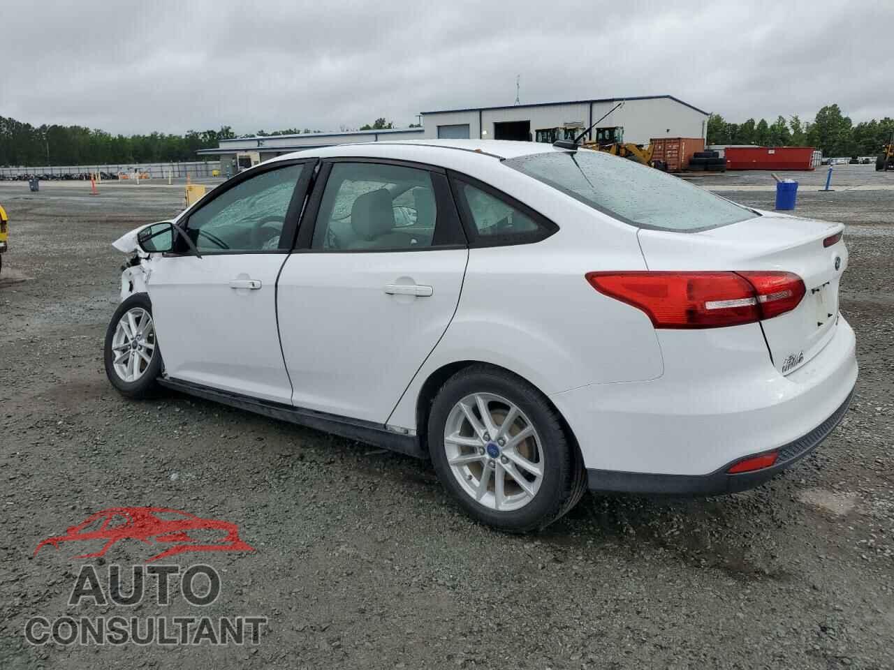 FORD FOCUS 2015 - 1FADP3F24FL214199