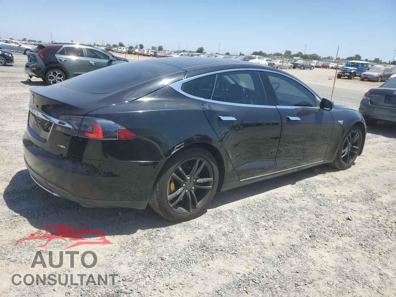 TESLA MODEL S 2013 - 5YJSA1DP8DFP13075