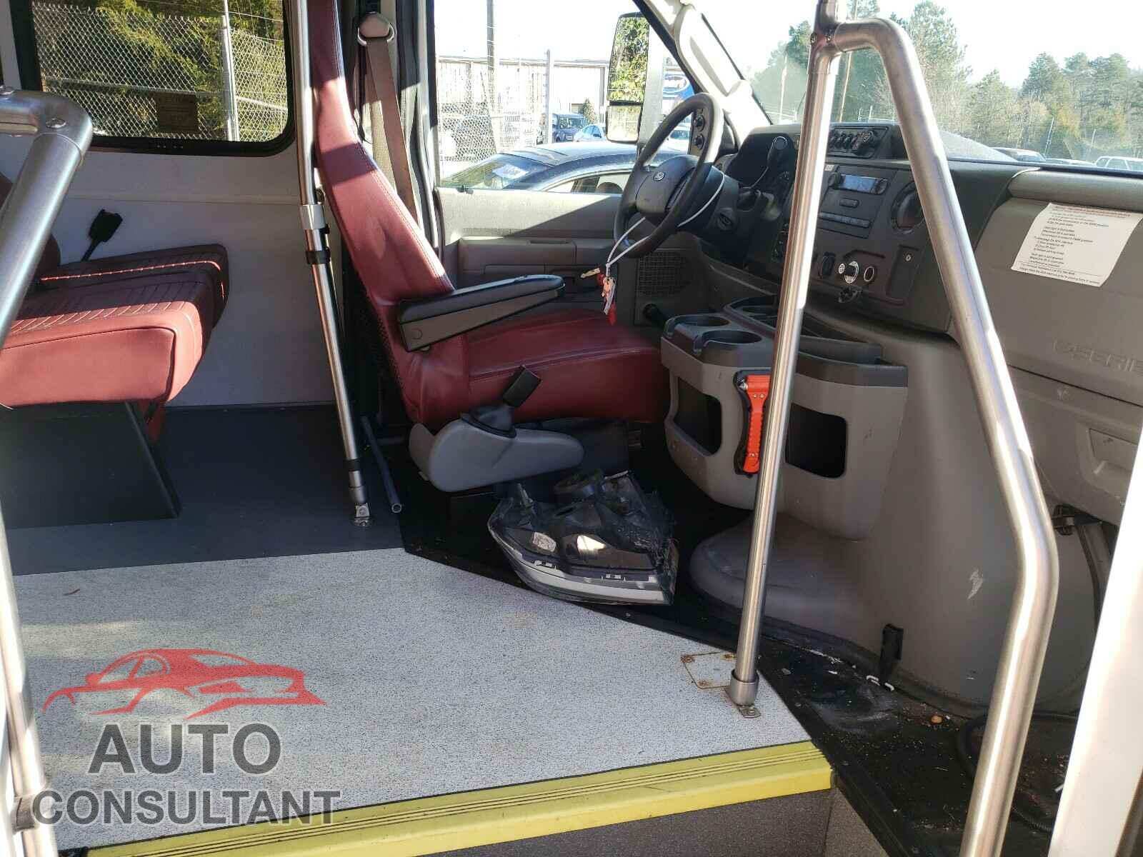 FORD ECONOLINE 2017 - 1FDEE3FSXHDC37712