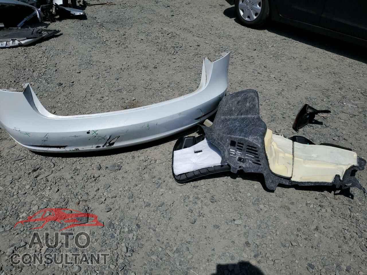 TESLA MODEL 3 2018 - 5YJ3E1EB5JF115632