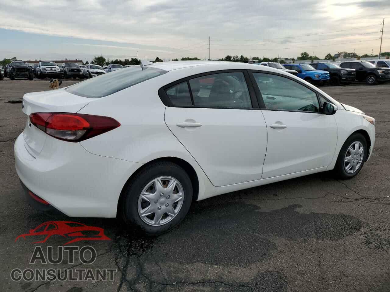 KIA FORTE 2017 - 3KPFK4A75HE038060