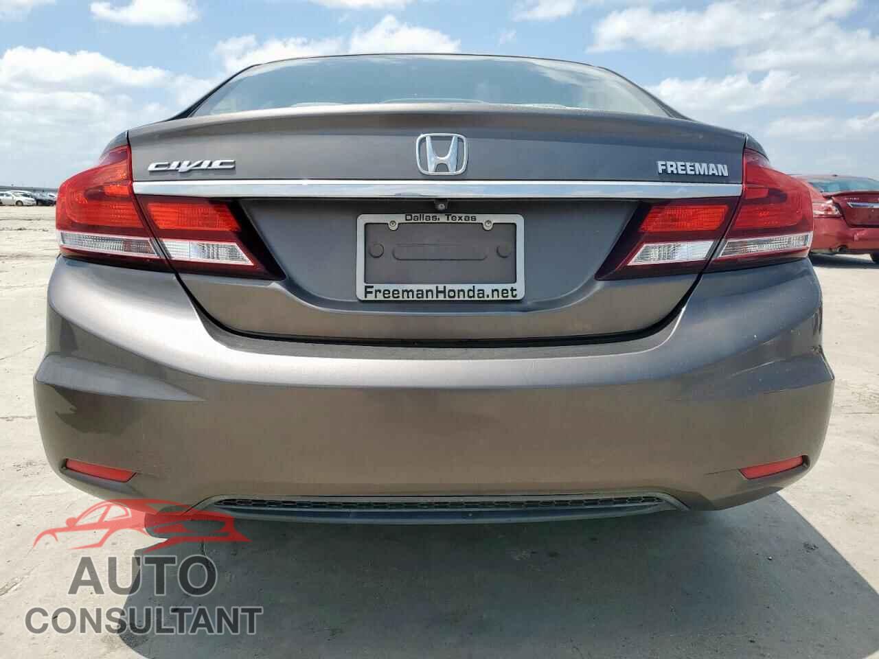 HONDA CIVIC 2013 - 2HGFB2F5XDH556130