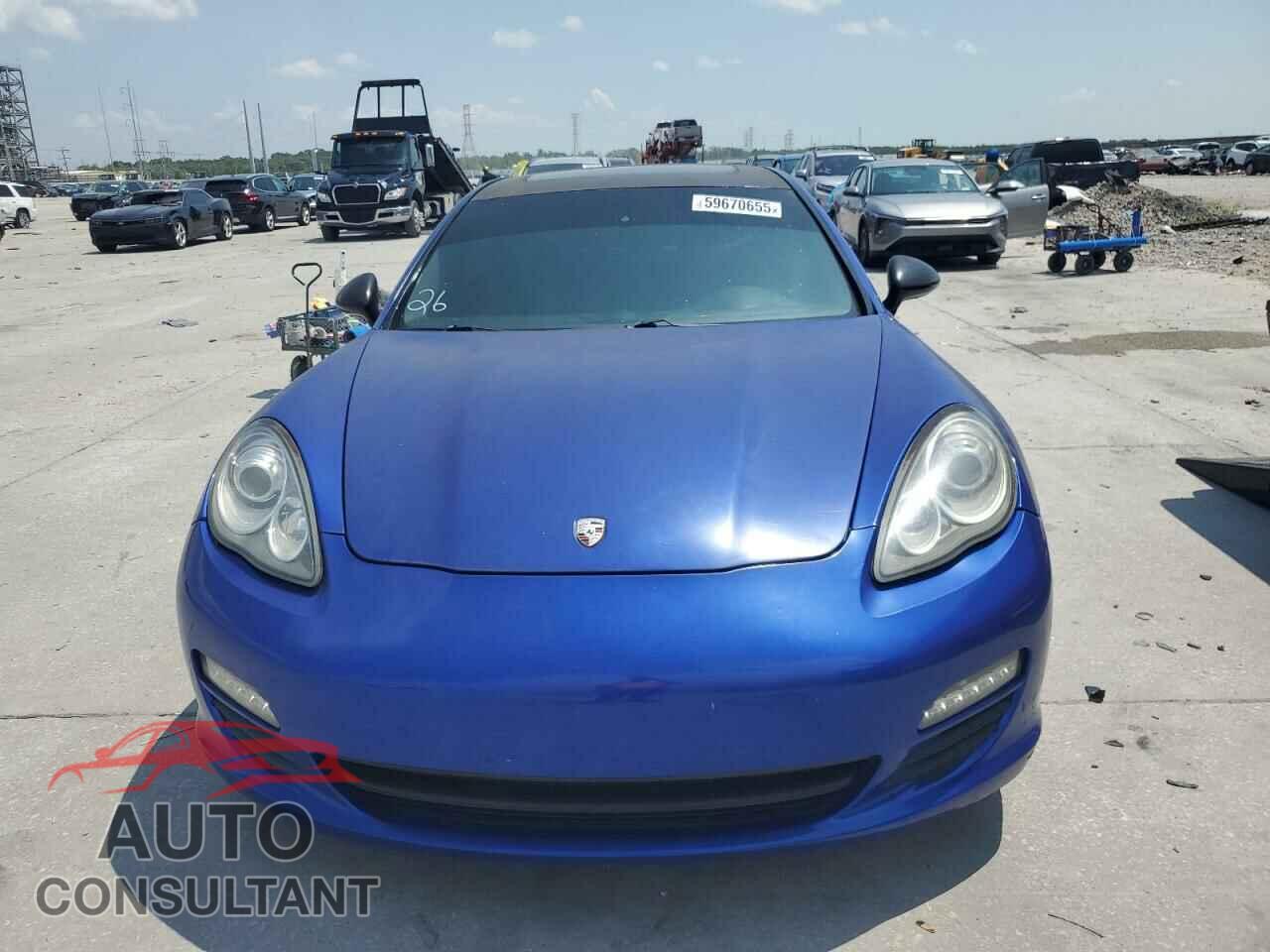 PORSCHE PANAMERA 2013 - WP0AA2A70DL010203