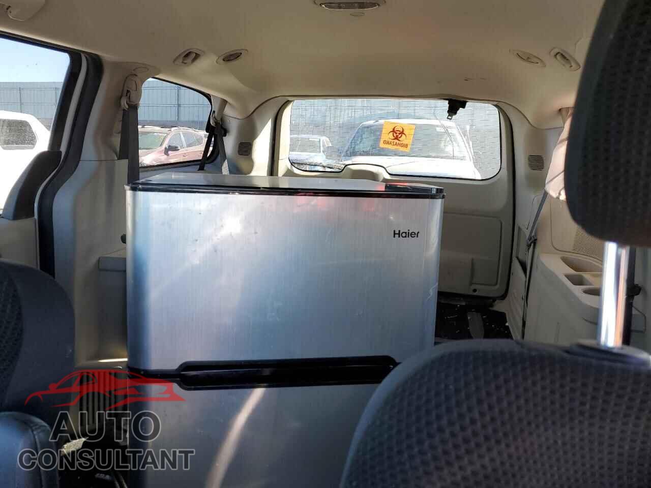 DODGE CARAVAN 2017 - 2C4RDGBG7HR856122