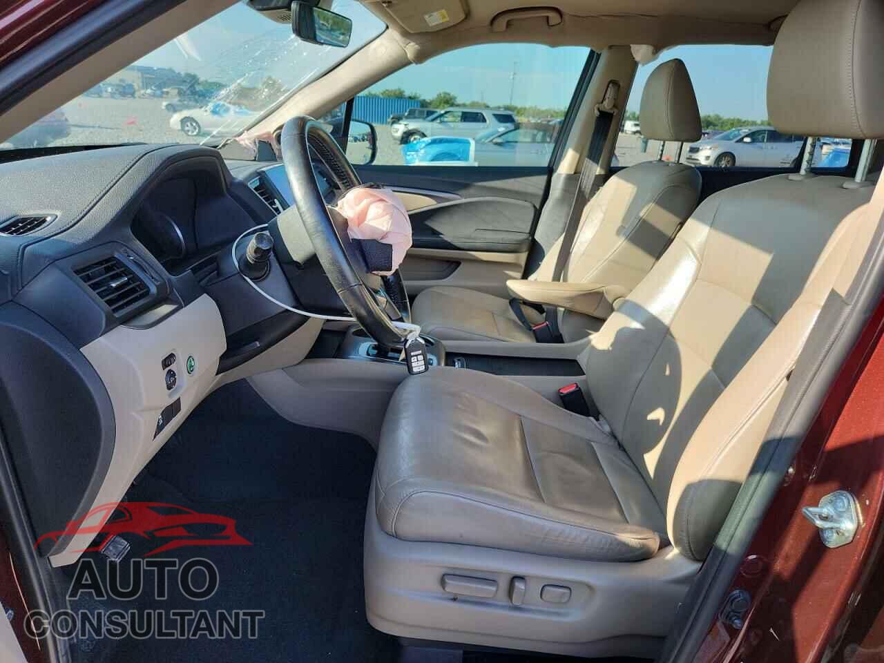 HONDA PILOT 2020 - 5FNYF6H53LB042012