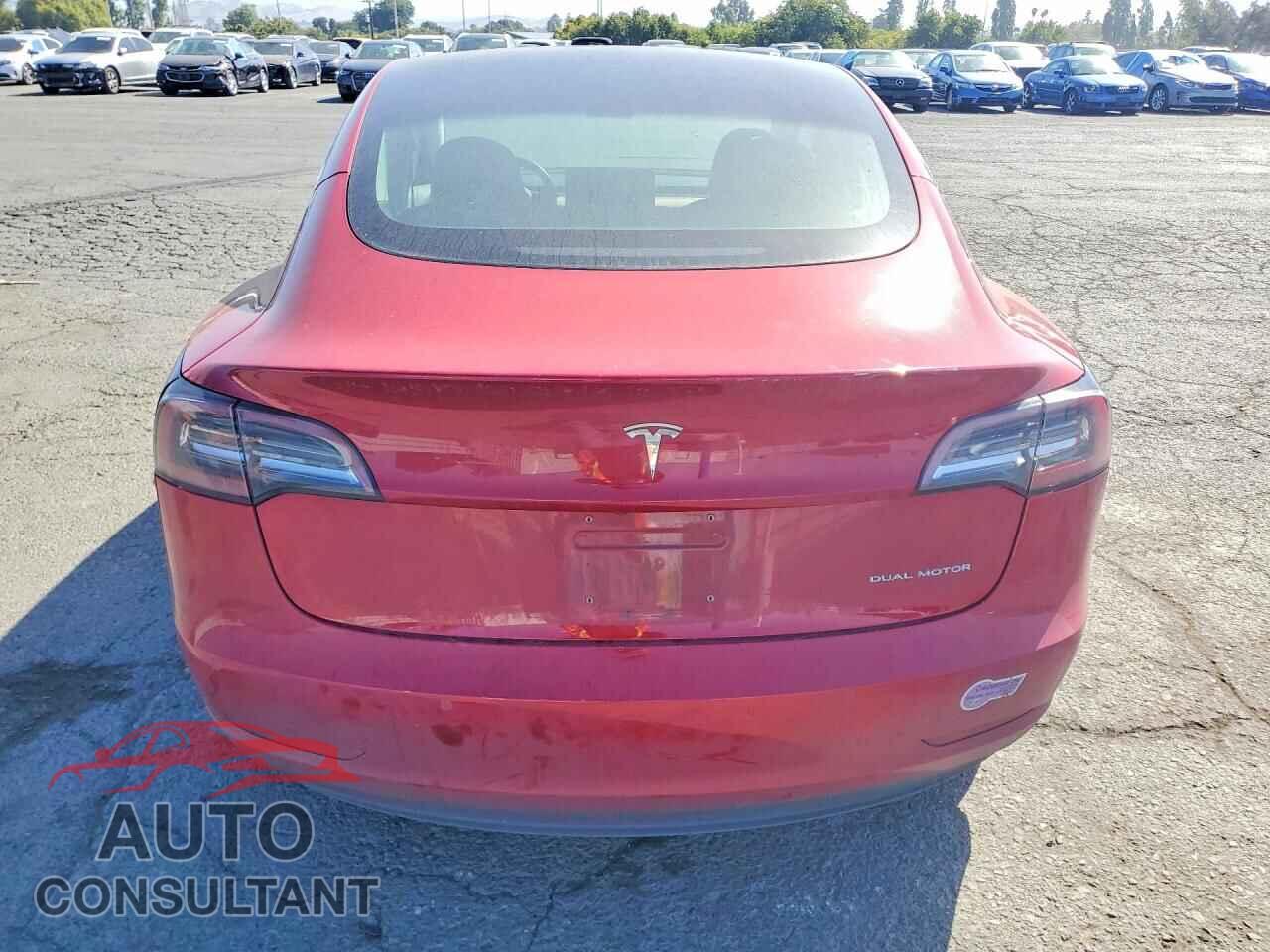 TESLA MODEL 3 2018 - 5YJ3E1EB7JF129726
