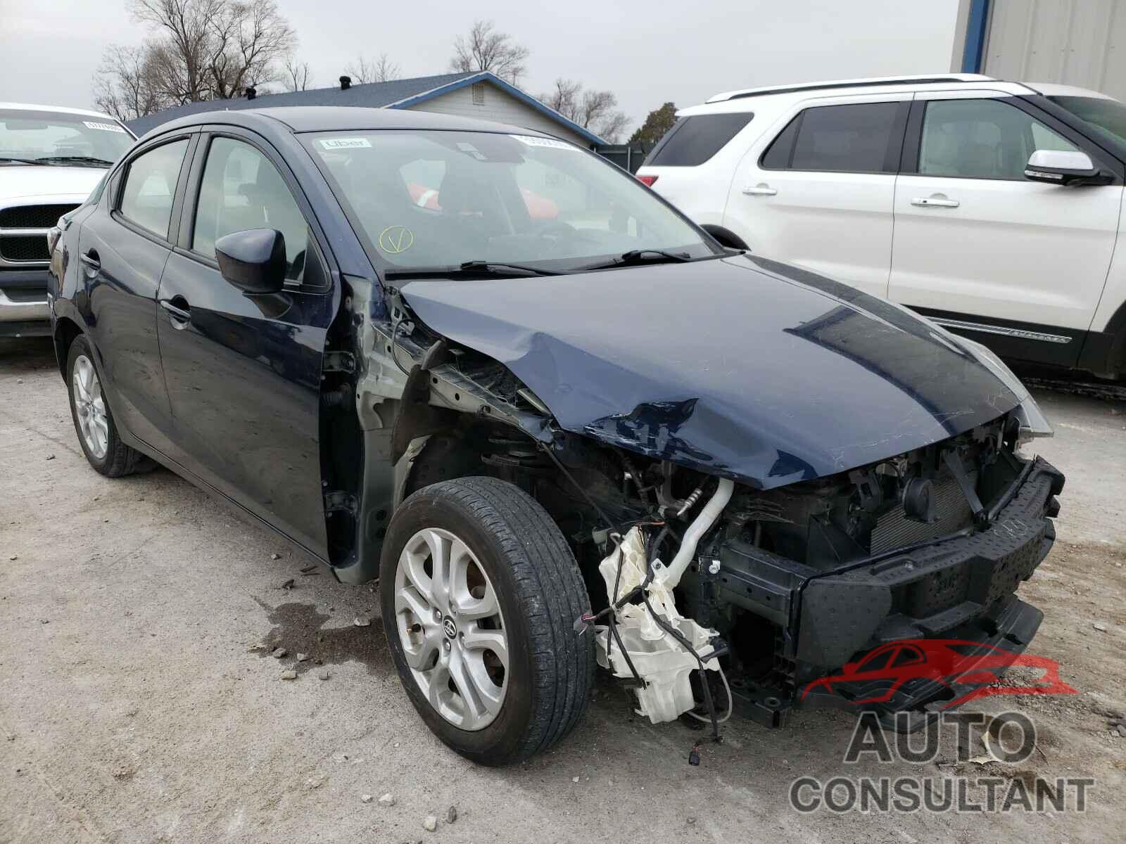 TOYOTA YARIS 2018 - 3MYDLBYV8JY322107