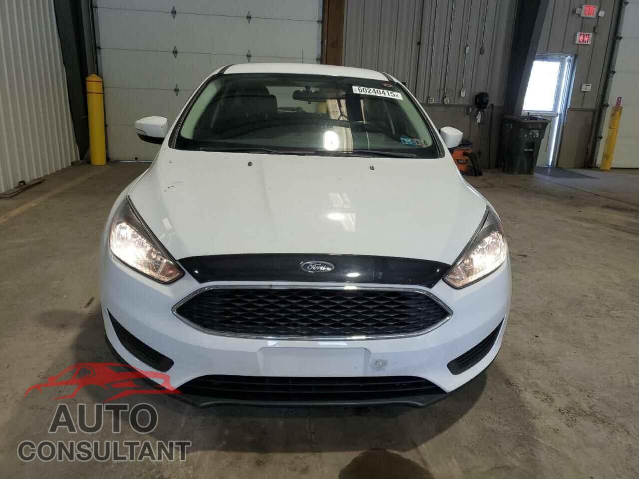 FORD FOCUS 2017 - 1FADP3K26HL323580