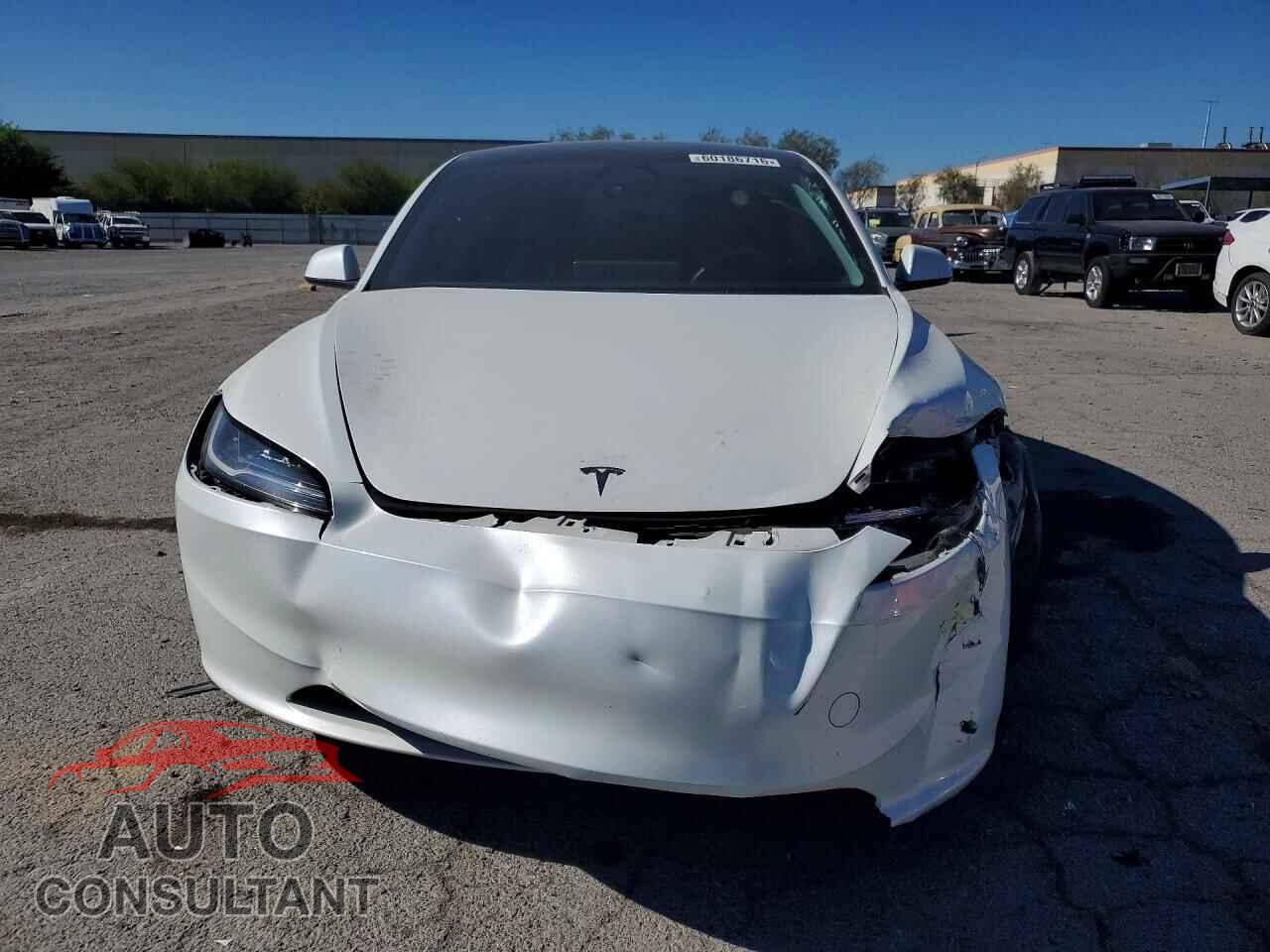 TESLA MODEL 3 2024 - 5YJ3E1EBXRF730432