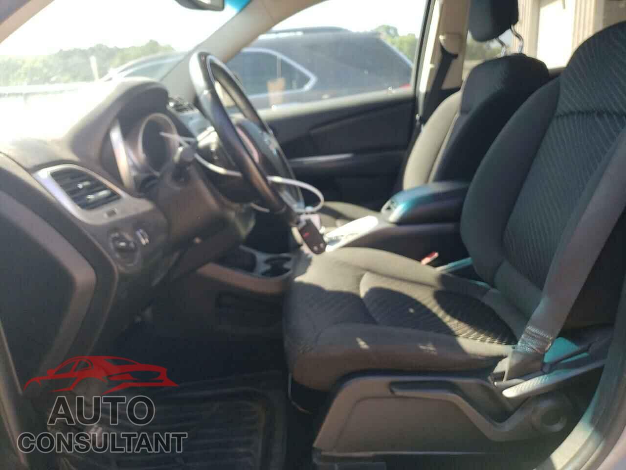 DODGE JOURNEY 2017 - 3C4PDCGG1HT548255