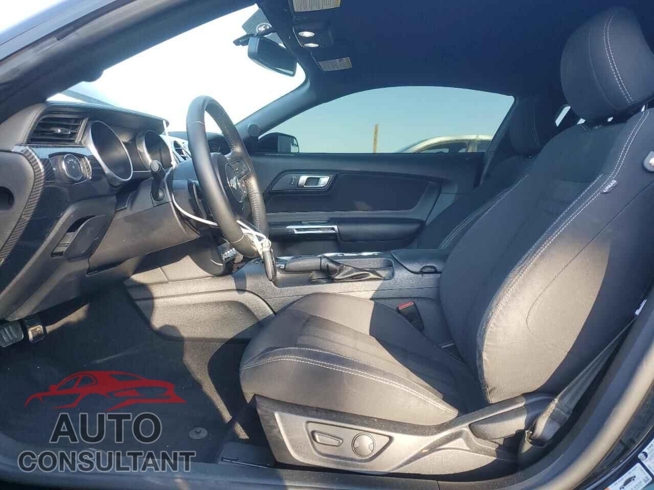 FORD MUSTANG 2020 - 1FA6P8CF3L5103155