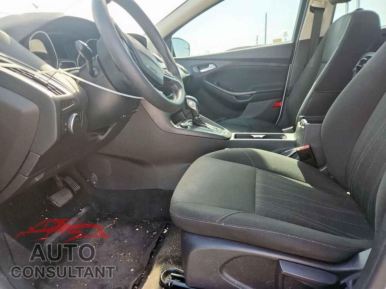 FORD FOCUS 2017 - 1FADP3H20HL283777
