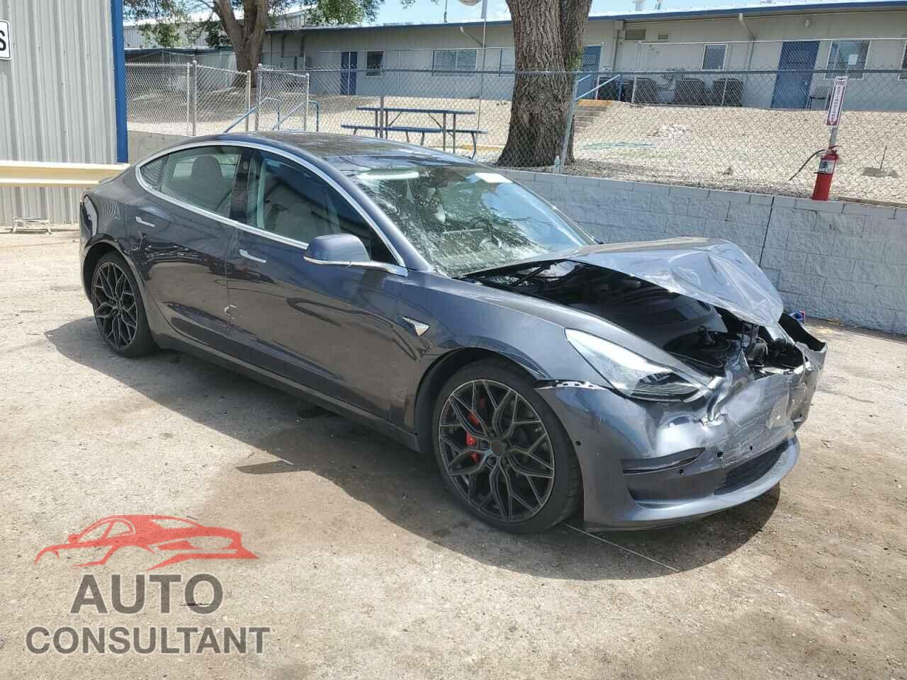 TESLA MODEL 3 2018 - 5YJ3E1EB6JF082964