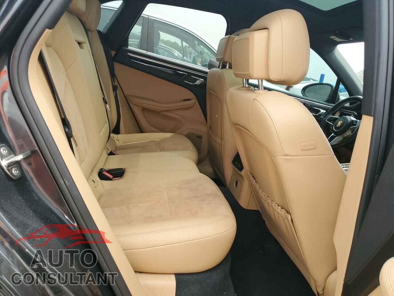 PORSCHE MACAN 2017 - WP1AA2A55HLB05665