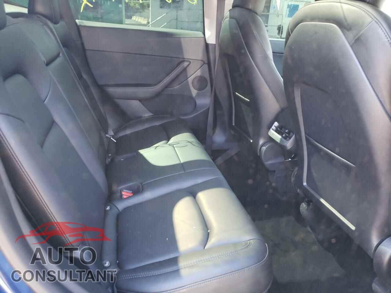TESLA MODEL Y 2021 - 5YJYGDEE8MF257666