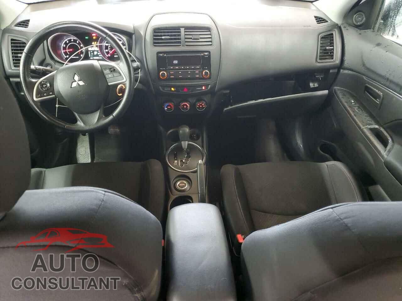 MITSUBISHI OUTLANDER 2015 - 4A4AR3AW2FE058629