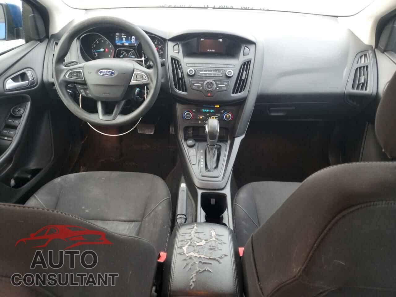 FORD FOCUS 2018 - 1FADP3FE3JL210177