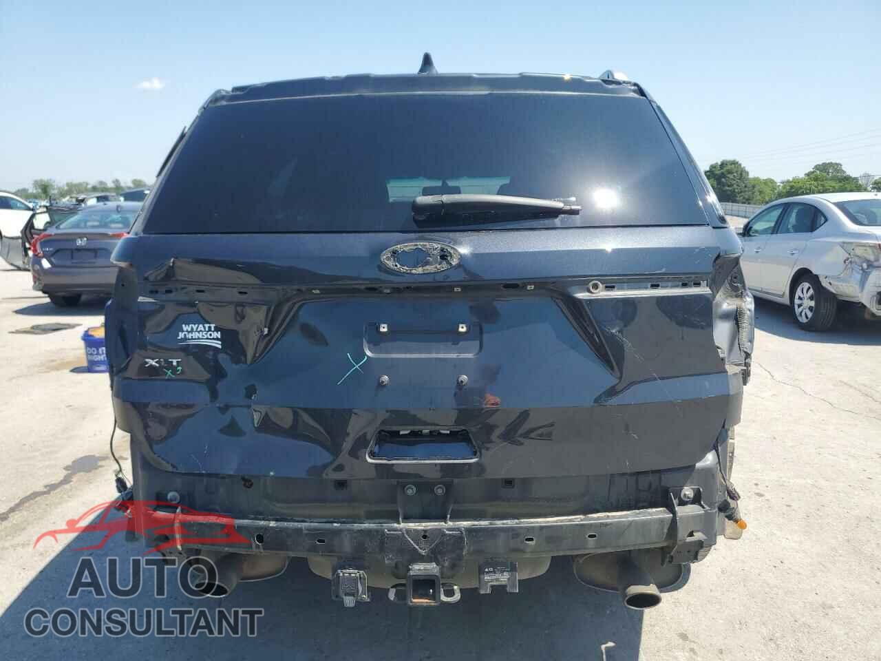FORD EXPLORER 2017 - 1FM5K7D8XHGA40965
