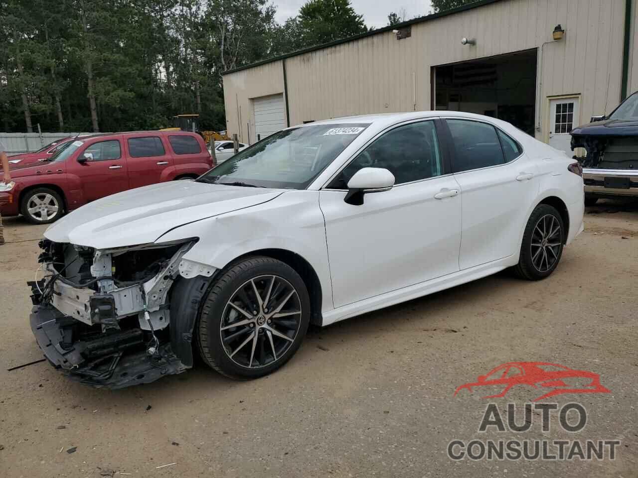 TOYOTA CAMRY 2022 - 4T1G11AK0NU634275