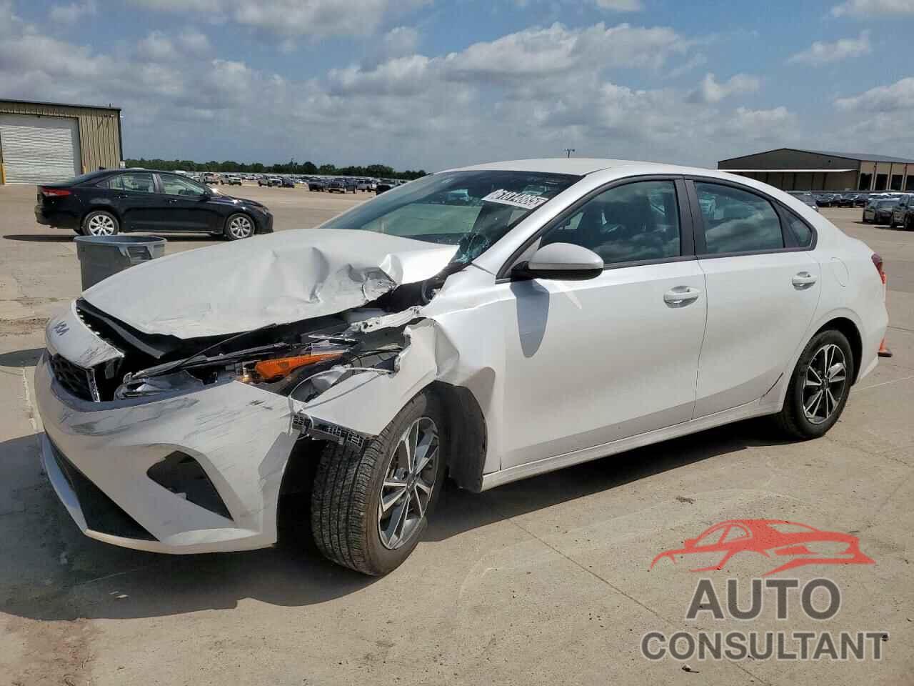 KIA FORTE 2023 - 3KPF24AD5PE588704