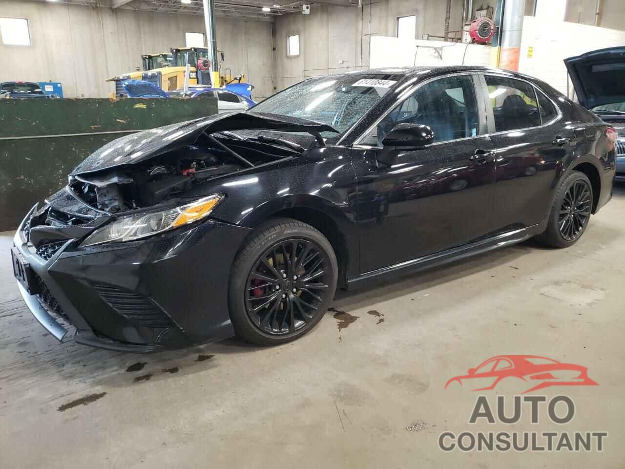 TOYOTA CAMRY 2018 - 4T1B11HK3JU611907