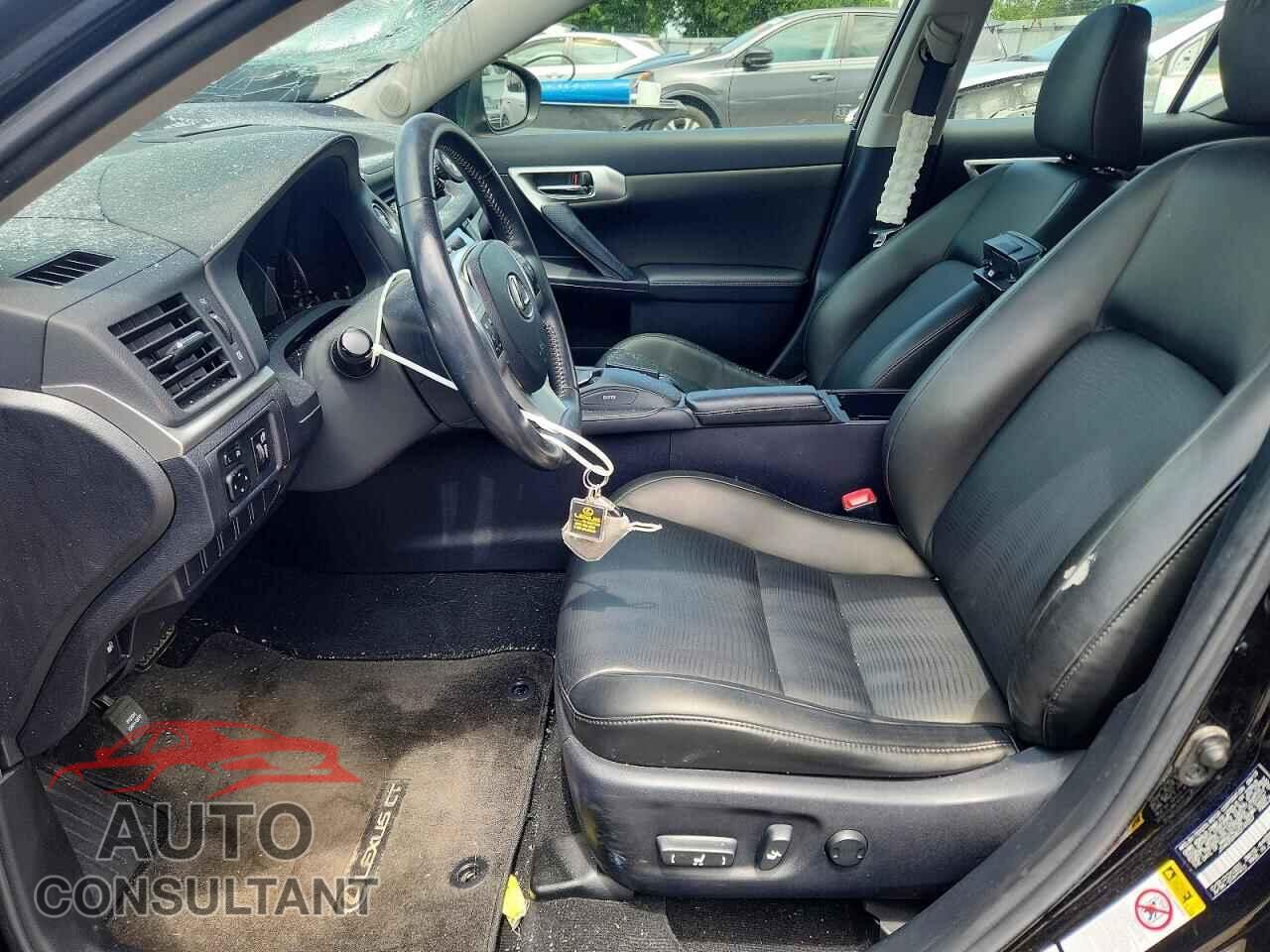 LEXUS CT 200 2013 - JTHKD5BH8D2149357