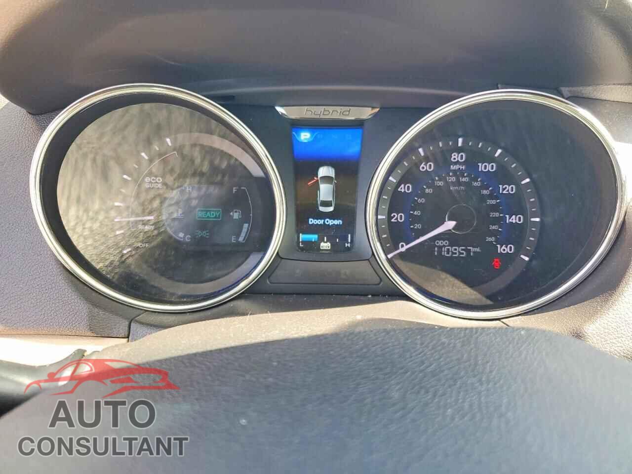 HYUNDAI SONATA 2013 - KMHEC4A40DA083219