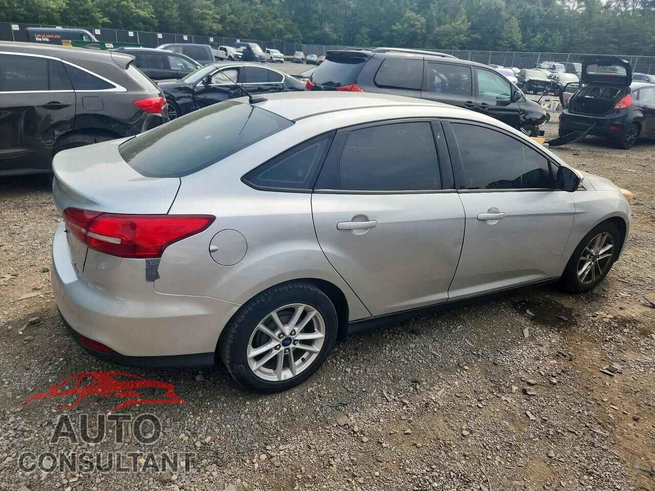 FORD FOCUS 2015 - 1FADP3F26FL202121
