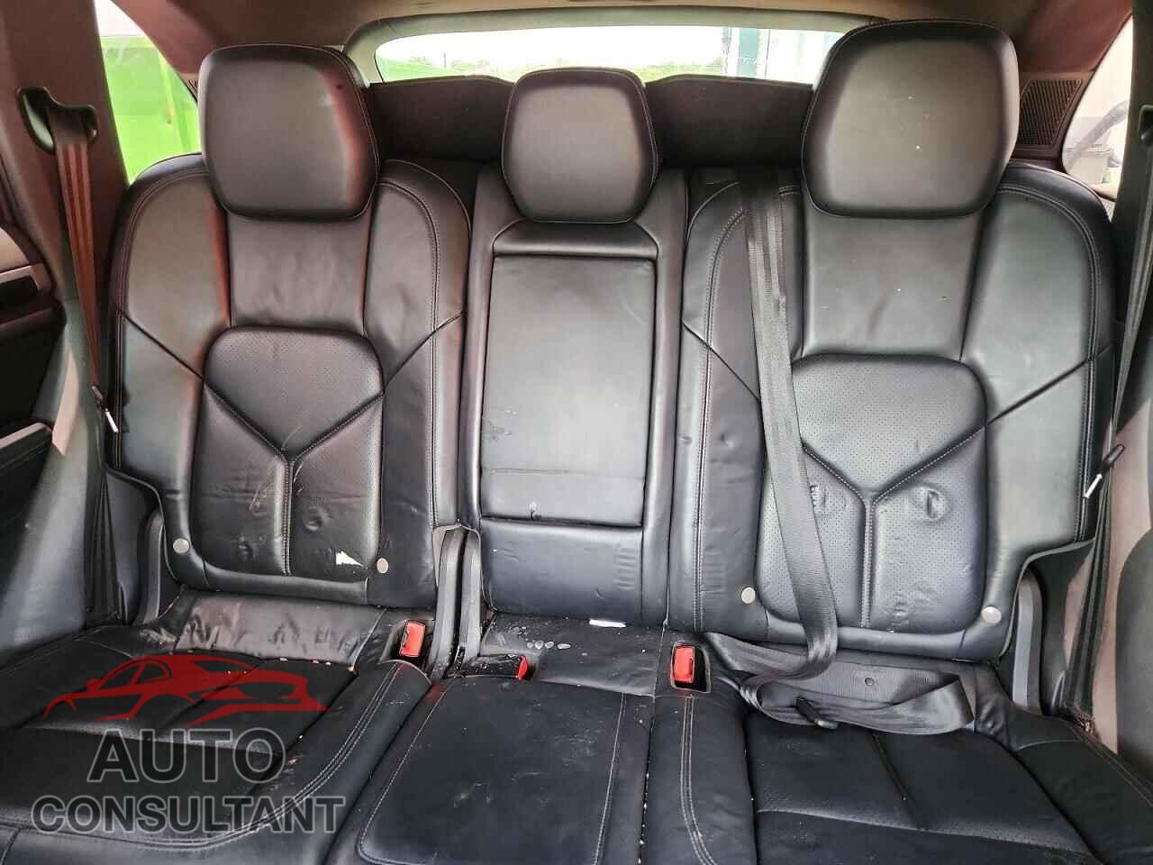 PORSCHE CAYENNE 2013 - WP1AB2A22DLA80611