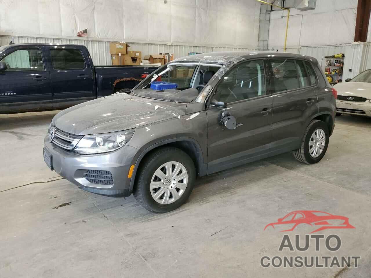 VOLKSWAGEN TIGUAN 2017 - WVGAV7AX4HK054486