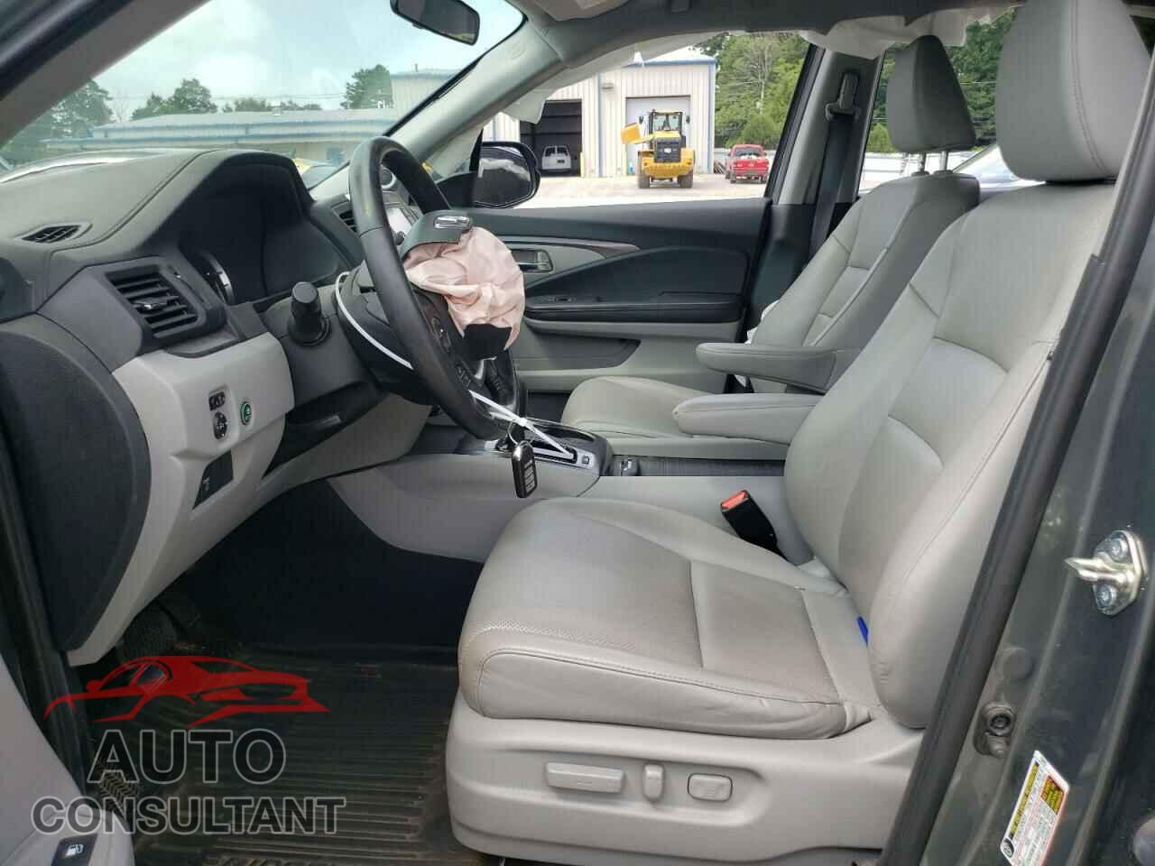 HONDA RIDGELINE 2017 - 5FPYK3F55HB012098